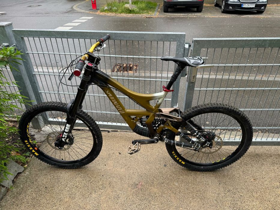 Downhlil Specialized  M,import Germania
