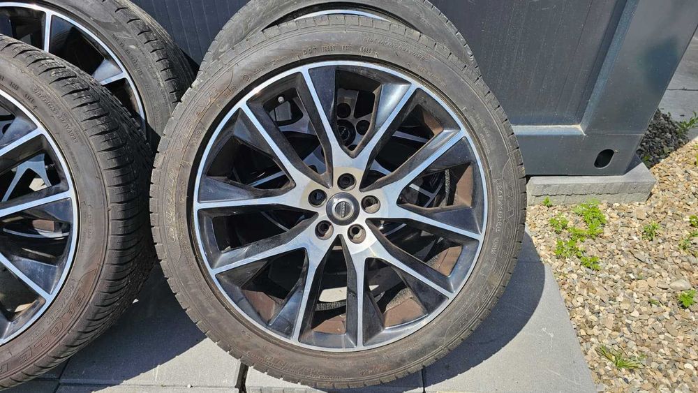 Jante Aliaj VOLVO OEM + Cauciucuri Vara 245 / 45 / R20