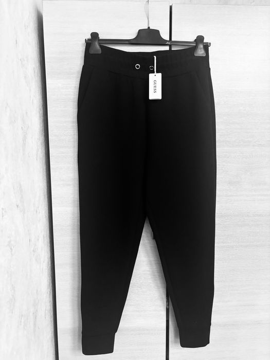 Оригинален панталон на GUESS