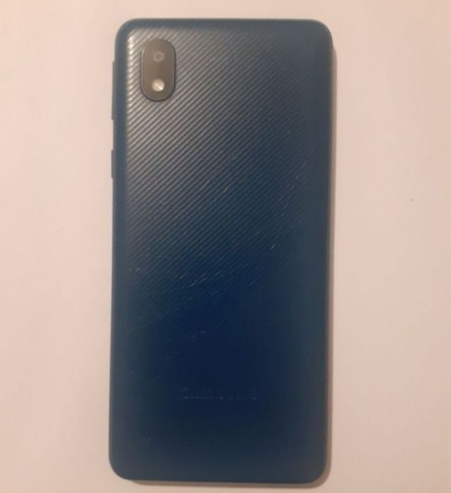 Samsung A 01 core 16 ГБ