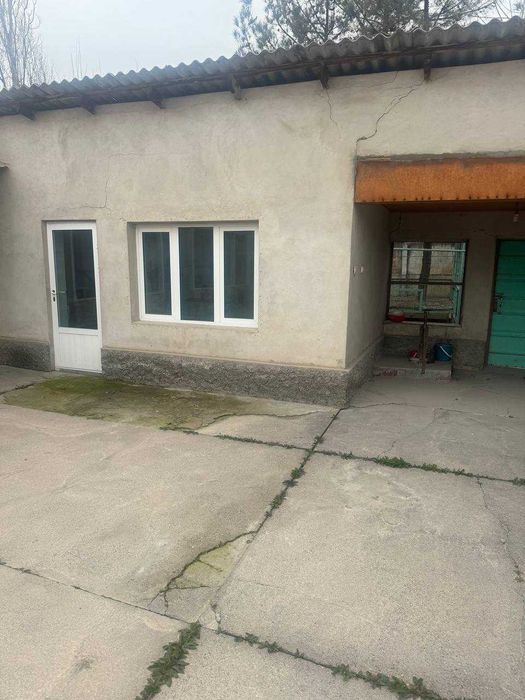 Yakka tartibdagi turar joy sotiladi. Ташкент Уртачирчик район