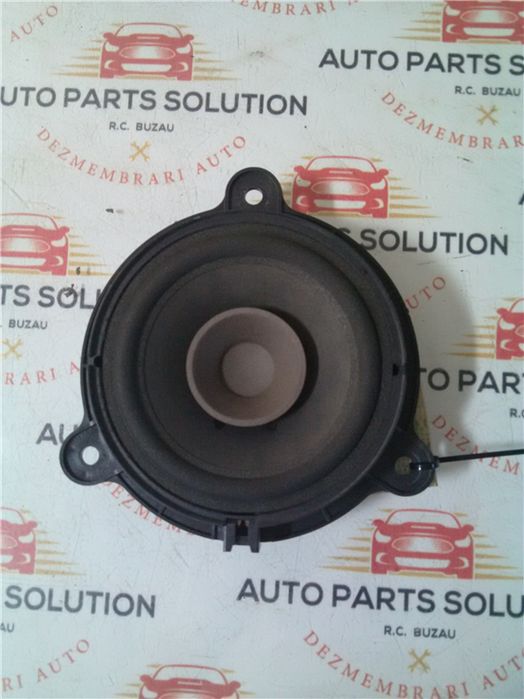 Boxa fata renault megan 3 2009-2014