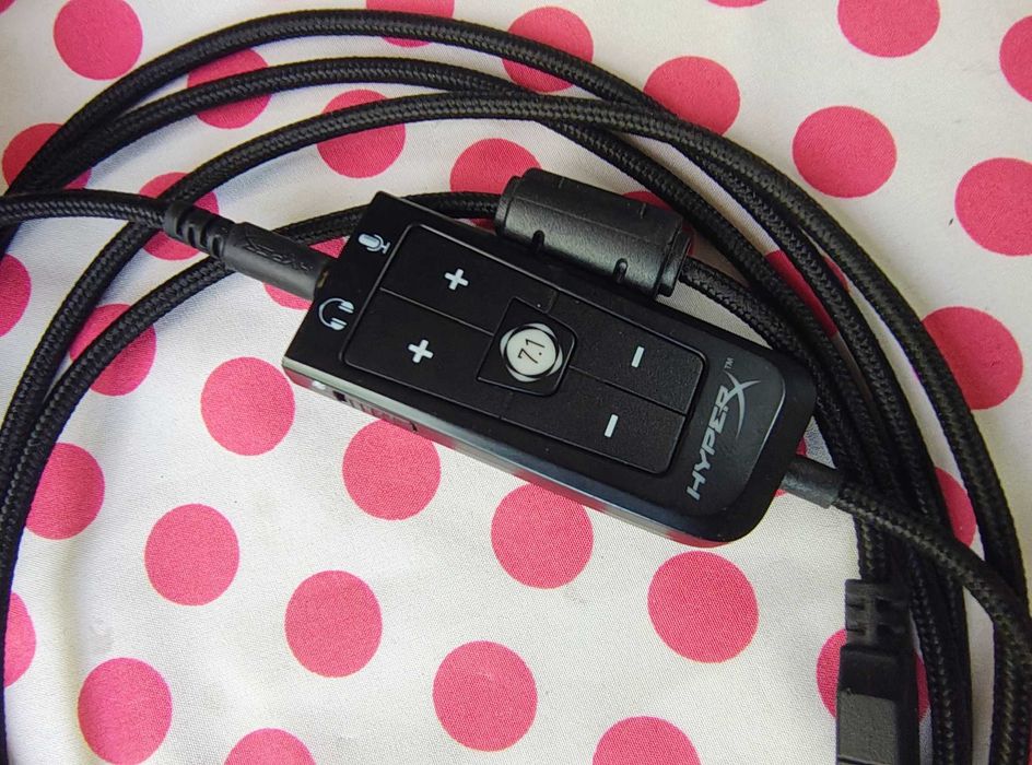 Casti Gaming HyperX Cloud II 7.1 Red cu microfon si placa de sunet.