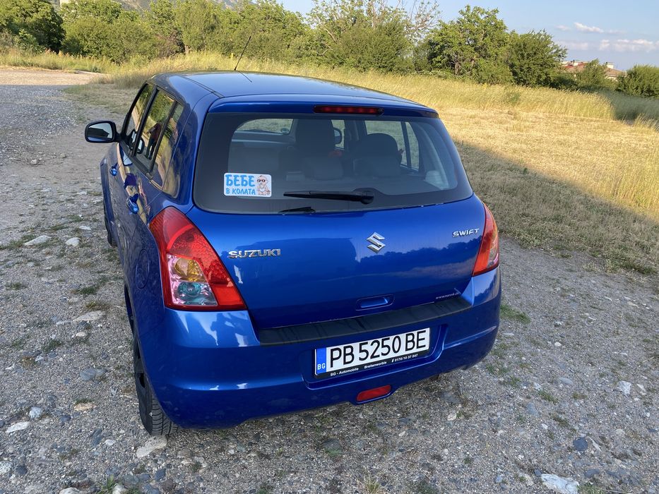 Лек автомобил Suzuki Swift