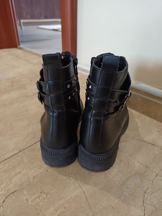 Дамски боти от естествена кожа