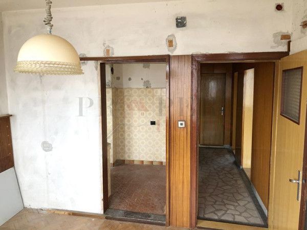 Продава се Многостаен апартамент в Велико Търново, Бузлуджа - 110 кв.м за 1000 €/кв.м - Снимка #2