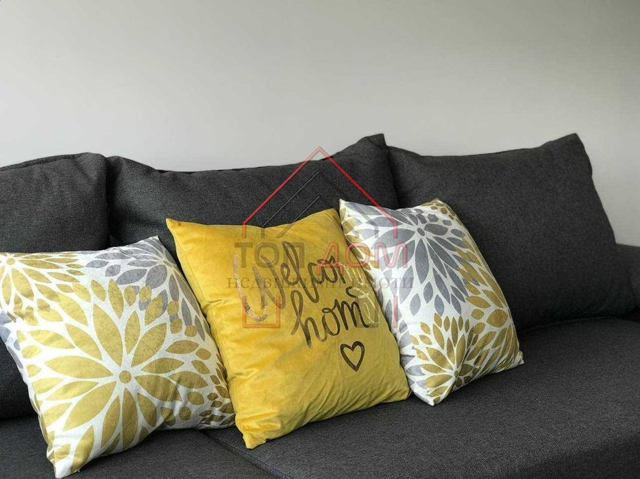 Дава се под наем Двустаен апартамент в Варна, Младост 1 - 75 кв.м за 408 € - Снимка #1