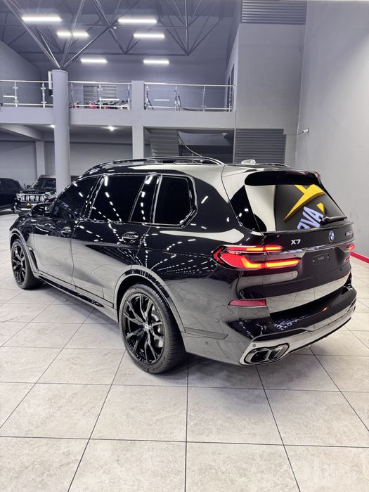 Продается BMW X7 M60i