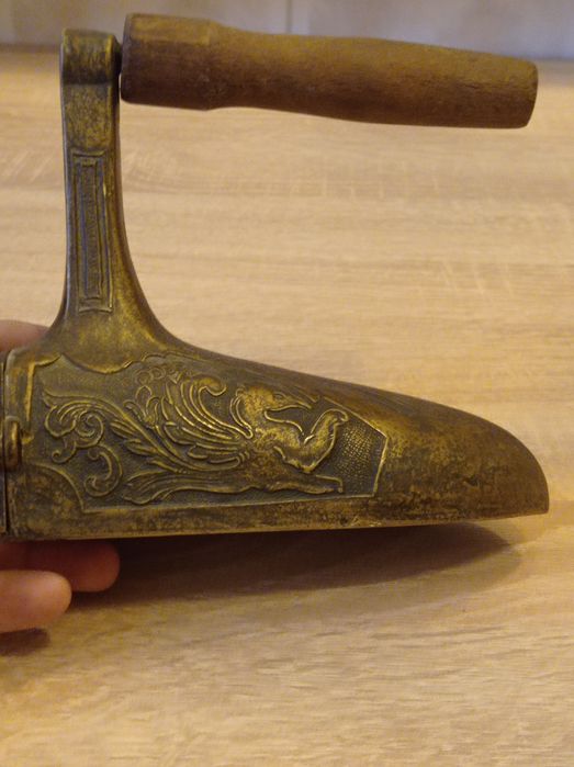 Fier calcat carbuni bronz colectie