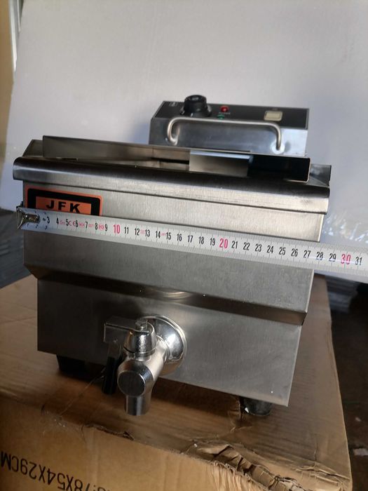 Фритюрници професионални фритюрник електр. чисто нови 8л.8+8л.