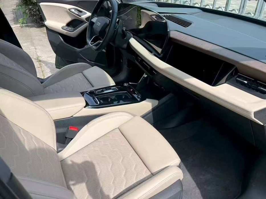 Audi Q6L e-tron 2026 SUV электричка