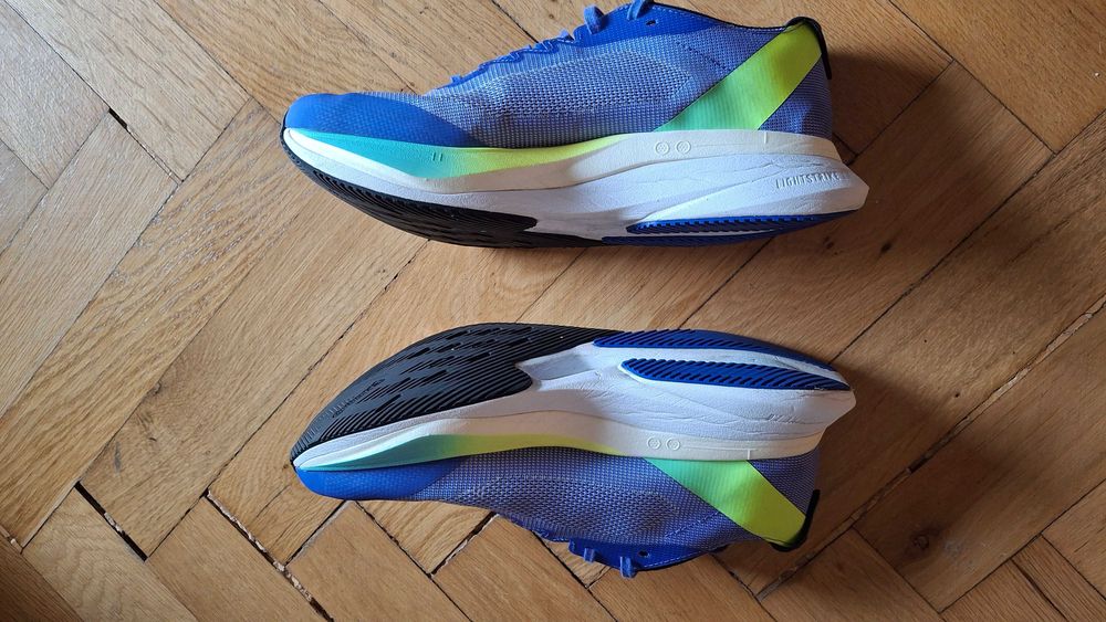 Pantofi sport Adidas Adizero Boston 12 - stare excelenta