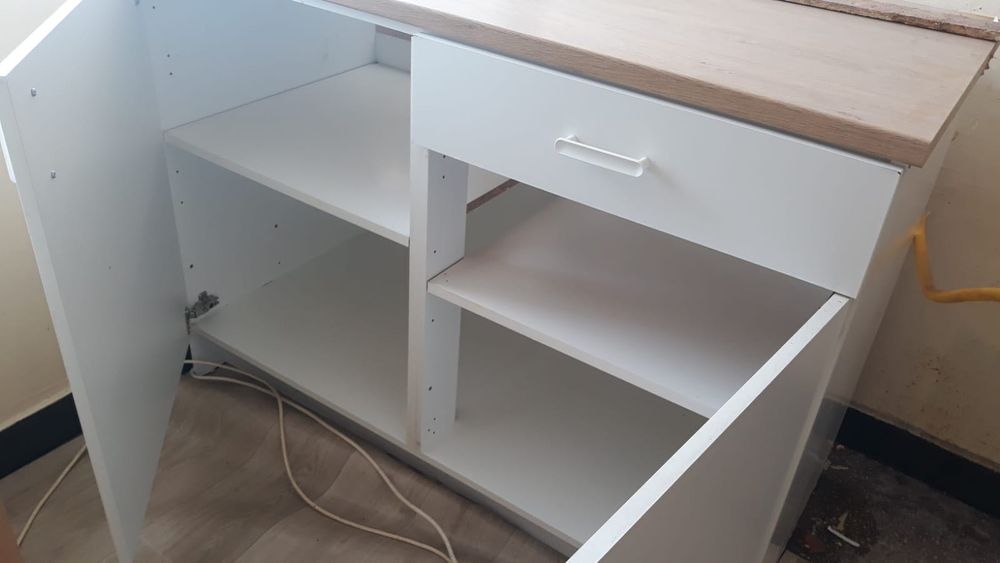 Dulap cu sertare pentru bucătărie