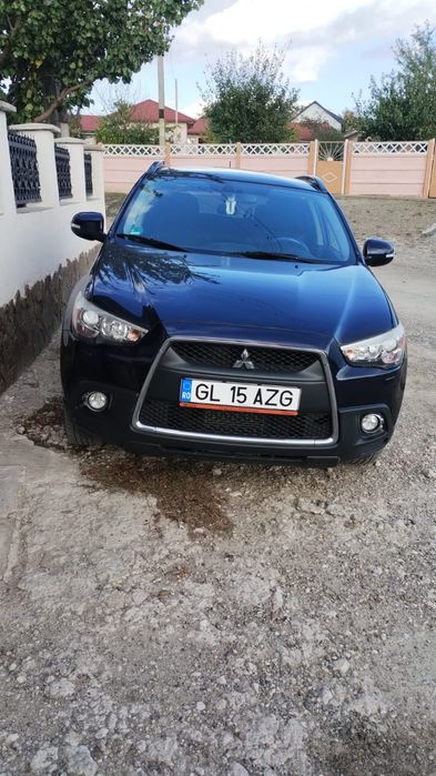 Vând  Mitsubishi ASX 2012 /schimb cu Dacia  Daster