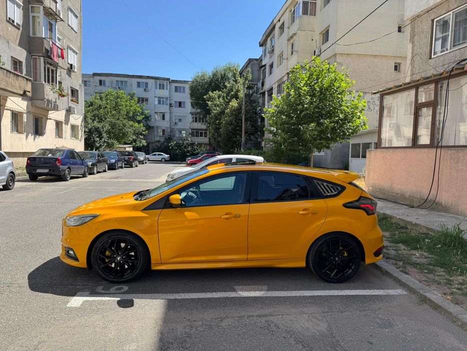 FORD Focus 2017 — imagine 4