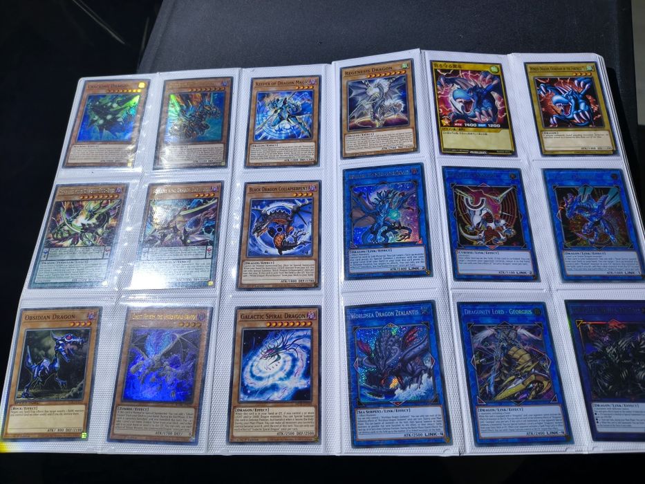 Binder cu carti yugioh