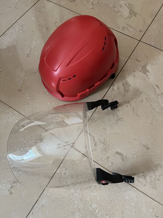 Casca protectie Milwaukee Bolt200 cu Viziera