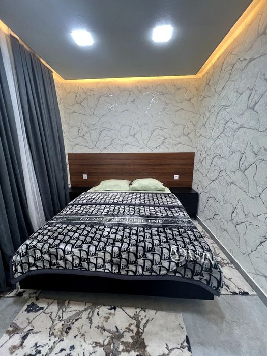 Дача 22 бочкани олдида.