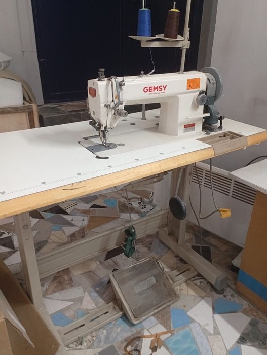 Продаётся Проышленый машинка