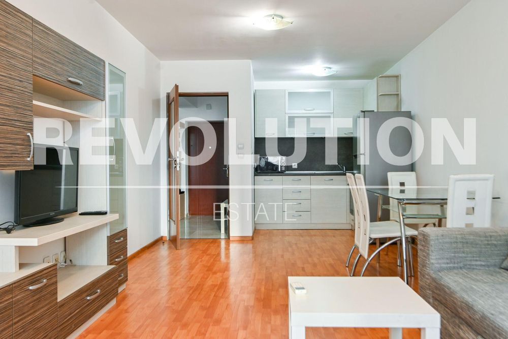 Дава се под наем Двустаен апартамент в София, Студентски град - 75 кв.м за 663 € - Снимка #3