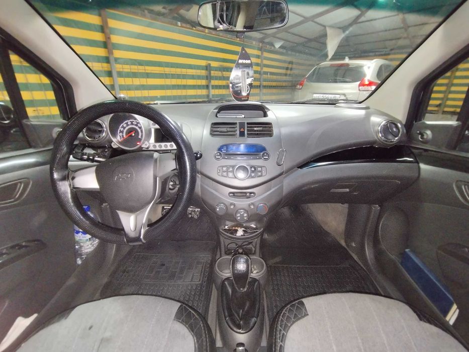 Spark 2012 prabeg 340min srochna sotiladi 4900