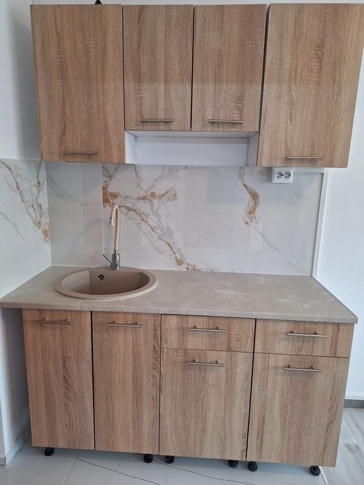 Camera cămin renovata cu baie proprie