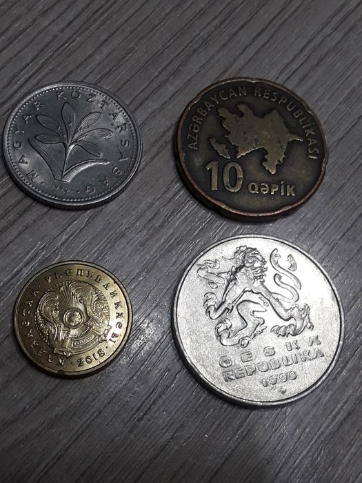 Продам набор монет