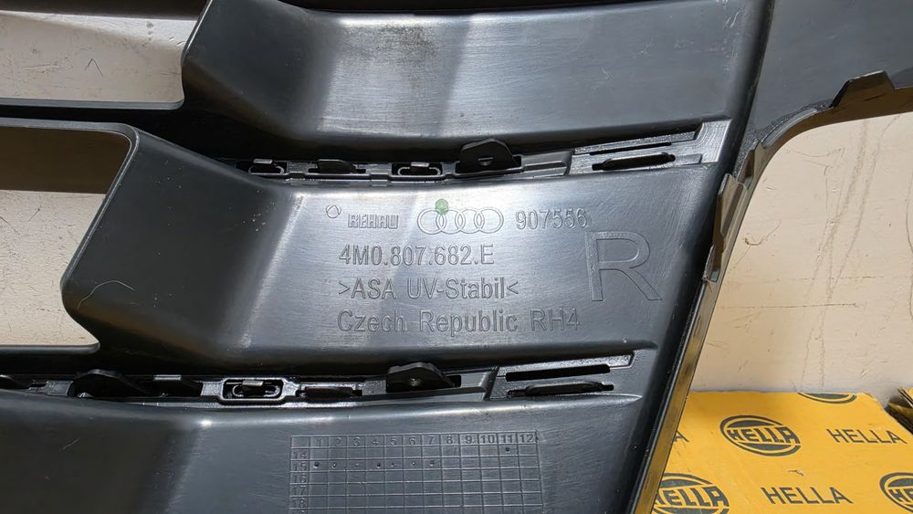 Grila bara fata S Line Audi Q7 4M 4M0807681E 4M0807682E