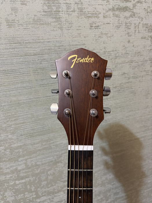 Chitara electro-acustica Fender