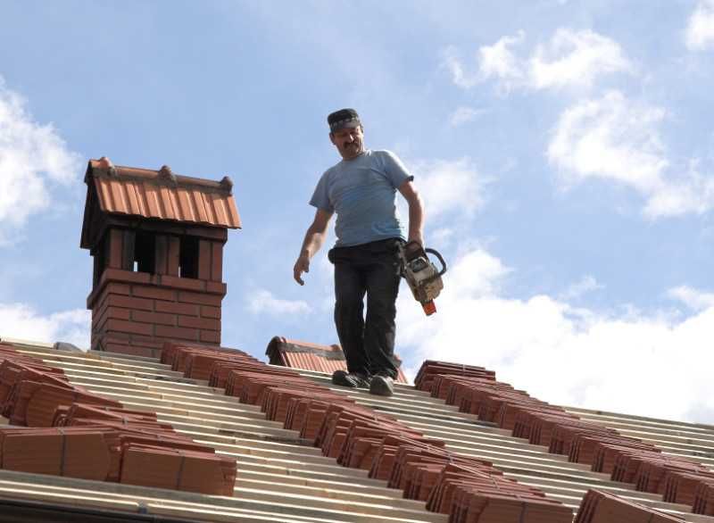 Service acoperis, reparatii acoperisuri tigla, montaj tabla acoperis