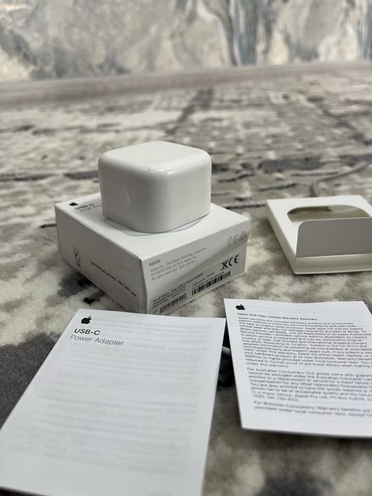 Iphone zaryadka Apple Adapter Iphone zaryadchik