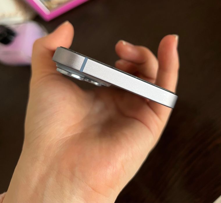 Продам iphone 14, 256