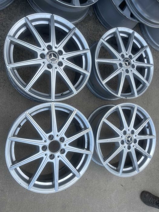 18ц Мерцедес ГЛЦ 2020 мод + ценз оригинални