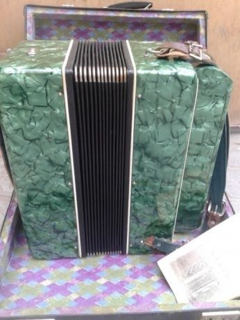 Продам баян Кировский