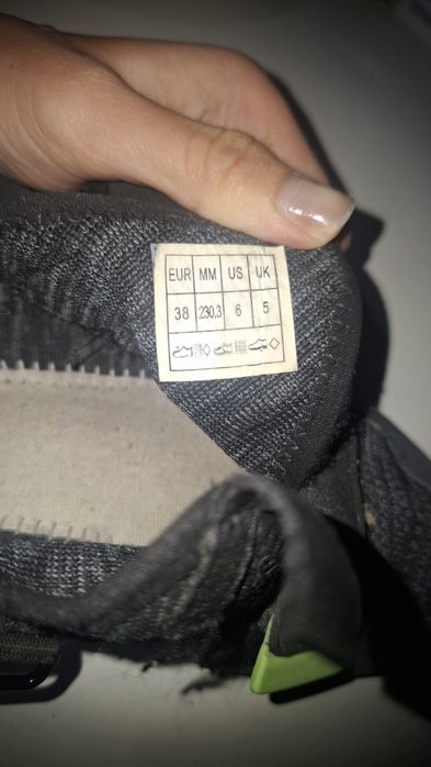 Продам скальники, стелька 22,3 см