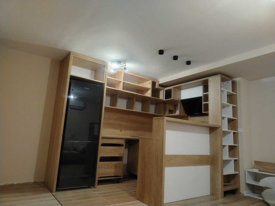 Разкрояване, кантиране и разпробиване на детайли за кухни по поръчка