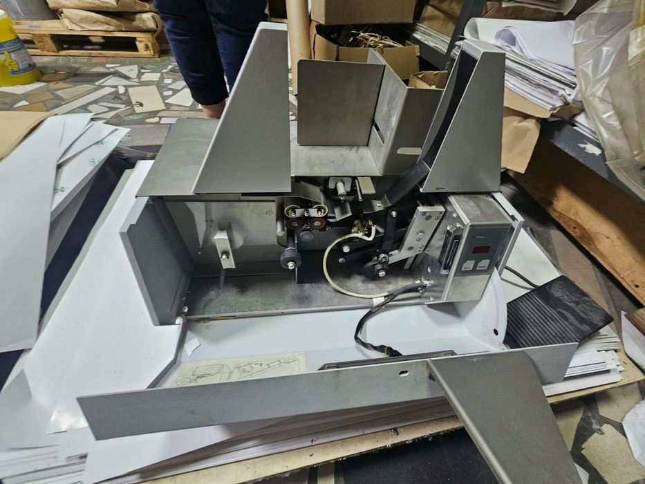 Продается настольная обандероливательница Gerhard Busch TB 24-I