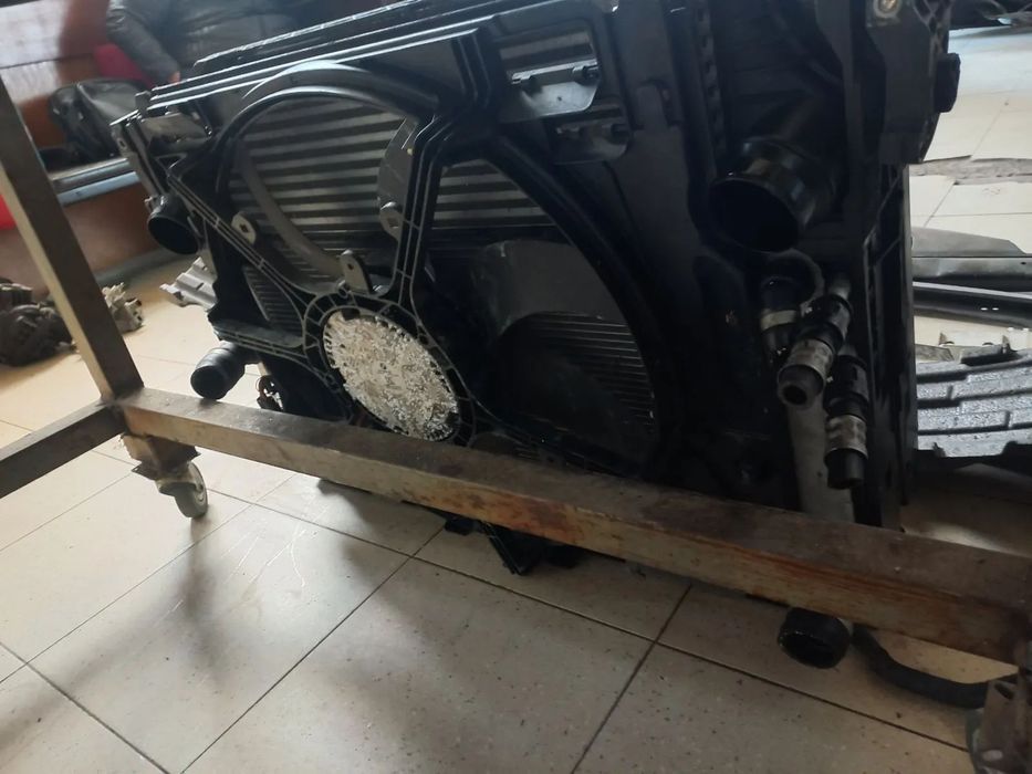 Trager Calandru Fata Complet Armatura Radiator GMV Grila Bmw Seria 7 F01 F02 F03 F04 Trager Complet