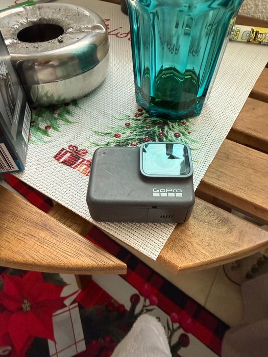Vând/ schimb cameră GoPro 7 silver, schimb cu laptop