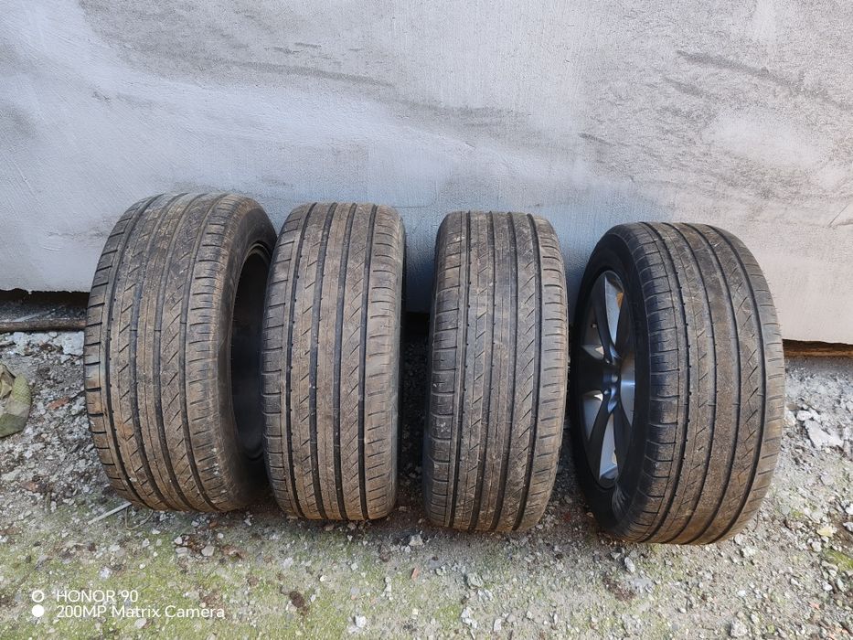 Jante de  17 inch cu anvelope de vara