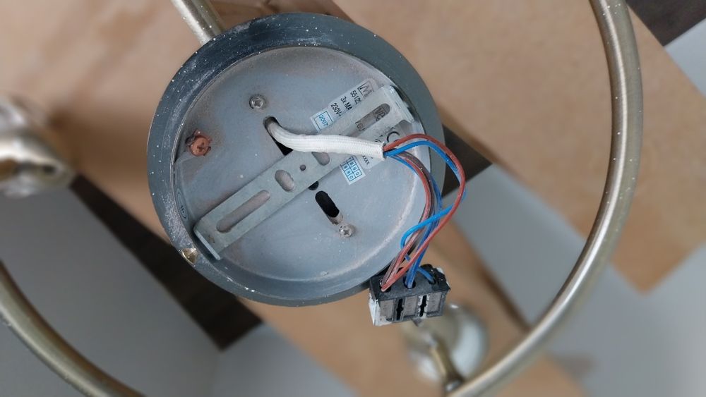 Лампа за подходяща за  таван