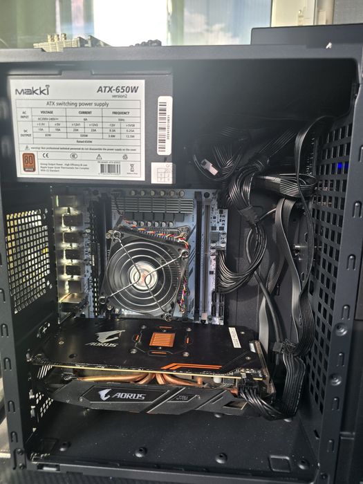 Мини работна станция (Xeon 6-ядра / RX 570 4GB / SSD NVMe / Win 11
