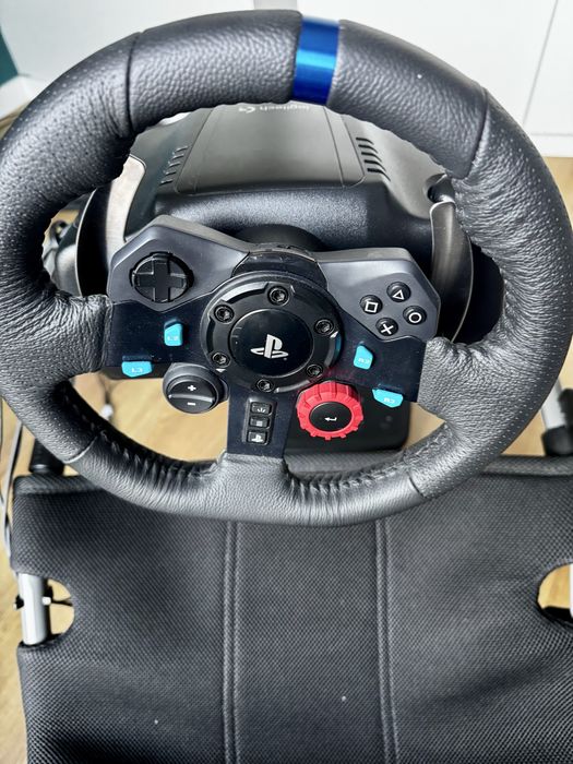 Logitech волан G29 с педали и оригинален стол PLAYSEAT® Challenge X - Logitech G Edition