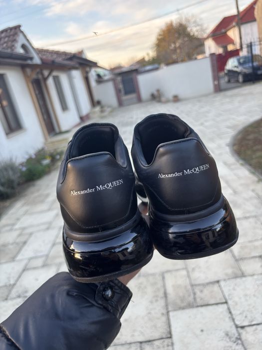 Alexander McQueen 43 negri air bubble