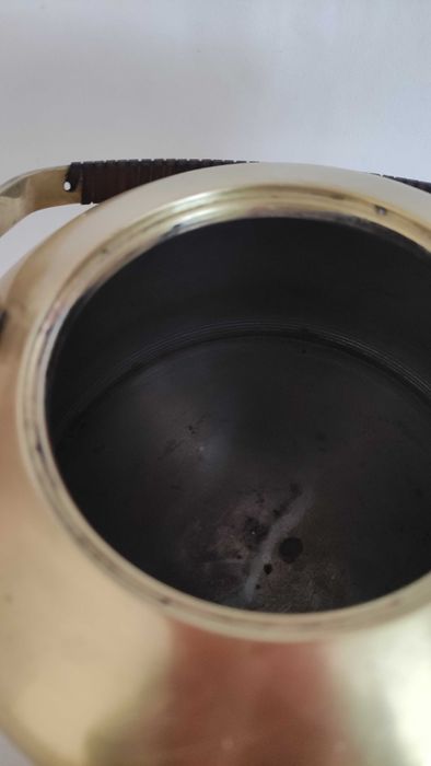 Старинен чайник от месинг- с подвижна дръжка