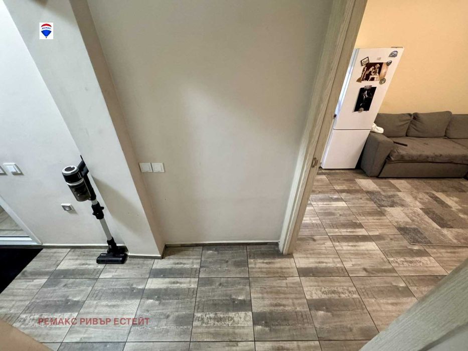 Двустаен апартамент в кв. Родина 1