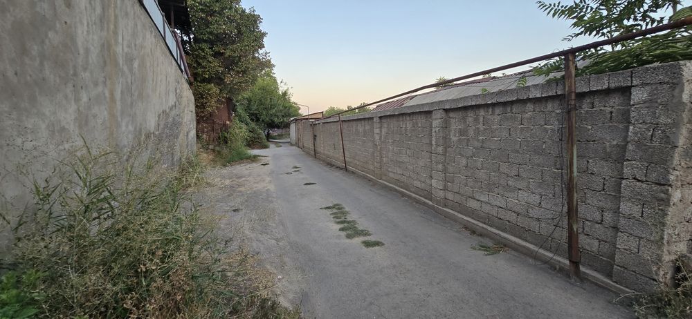 Srochno Yunusobod Shaxriston Otchopar mahallasi 7.5 sotok yer sotiladi