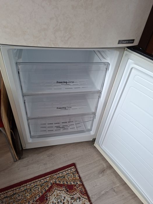 Холодильник LG НЕ морозит