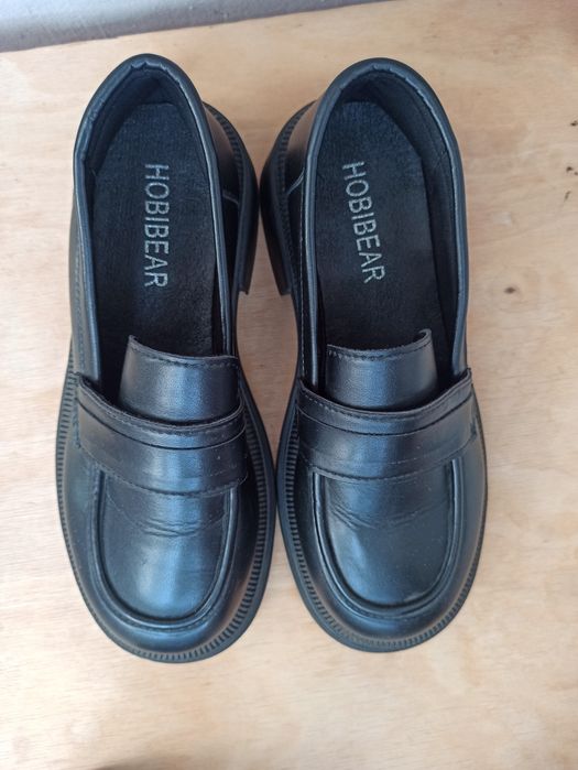 Продам обувь на подростка