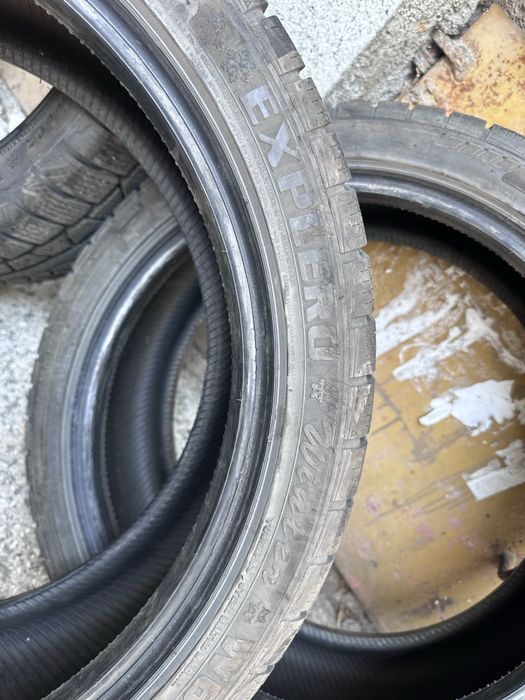 Зимни гуми Explero winter w671 225/45R19